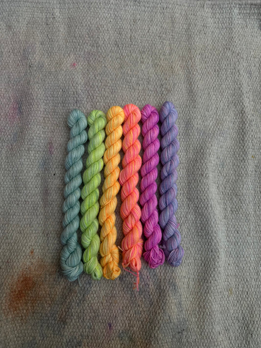 Neon Pastel’s kit